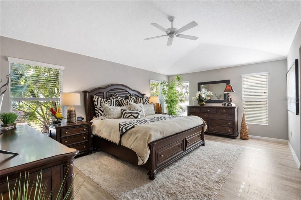 Activo con contrato: $679,000 (3 camas, 2 baños, 2013 Pies cuadrados)