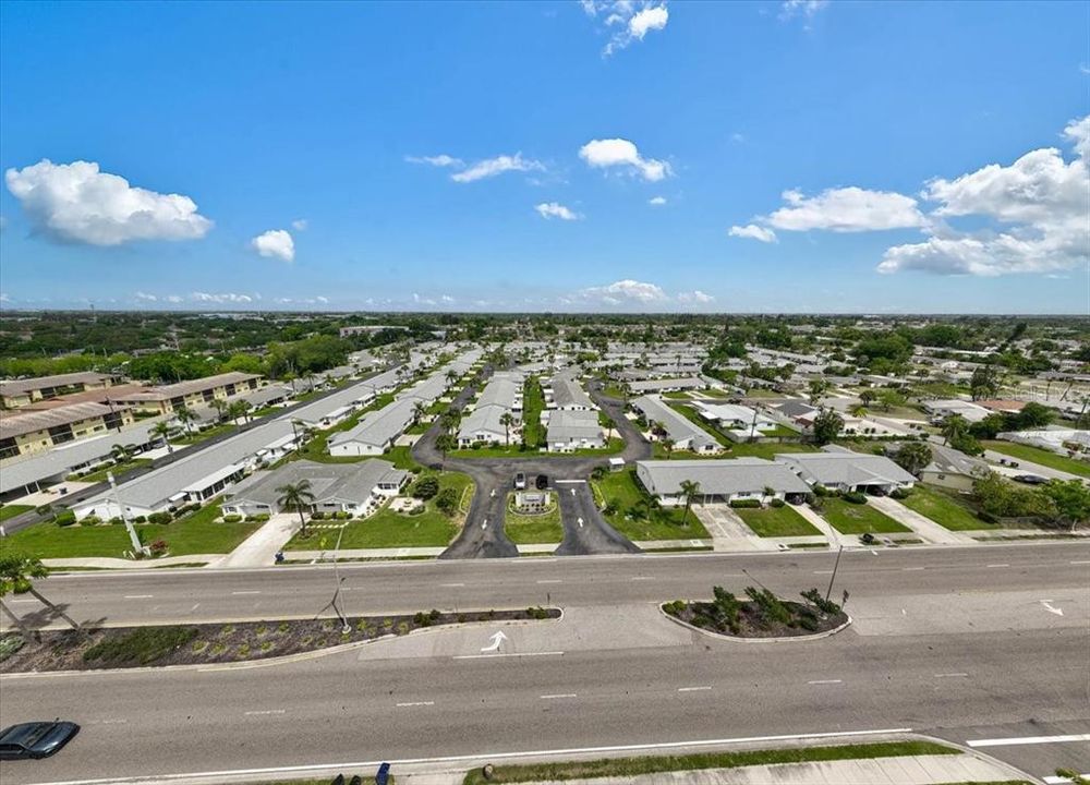 Под контрактом: $145,000 (2 спален, 1 ванн, 865 Квадратных фут)