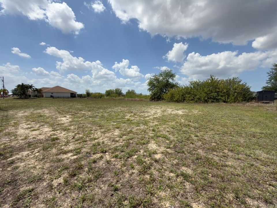 待售: $50,000 (0.23 acres)