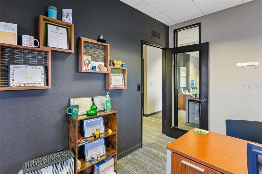 На продажу: $1,695,000 (0 спален, 0 ванн, 9828 Квадратных фут)