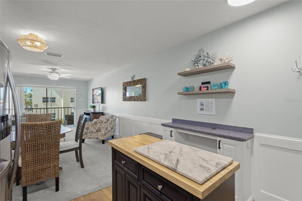 На продажу: $580,000 (2 спален, 1 ванн, 753 Квадратных фут)