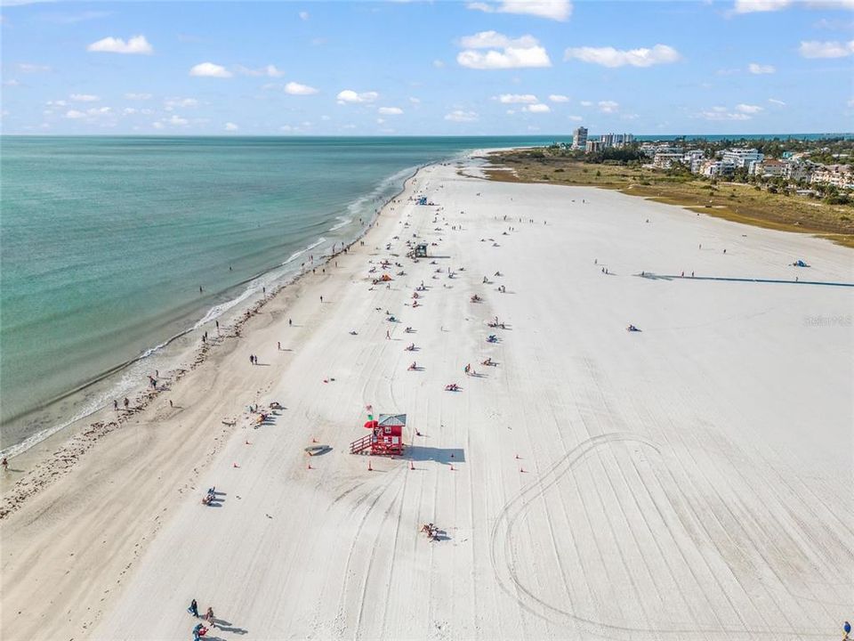 На продажу: $580,000 (2 спален, 1 ванн, 753 Квадратных фут)