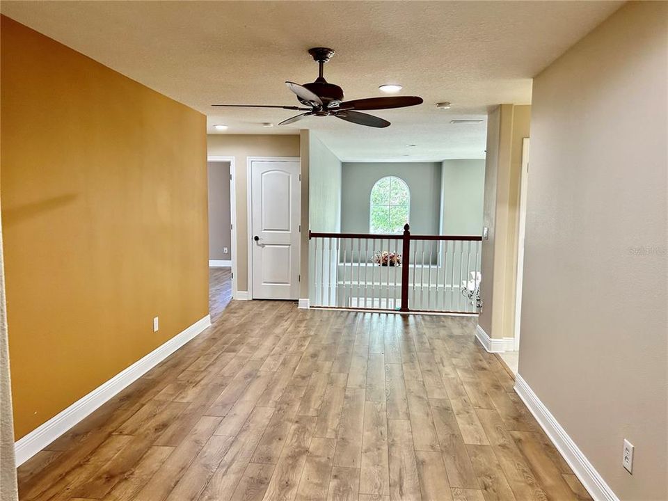 Activo con contrato: $3,995 (4 camas, 3 baños, 3825 Pies cuadrados)