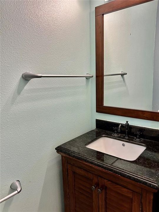 Activo con contrato: $3,995 (4 camas, 3 baños, 3825 Pies cuadrados)