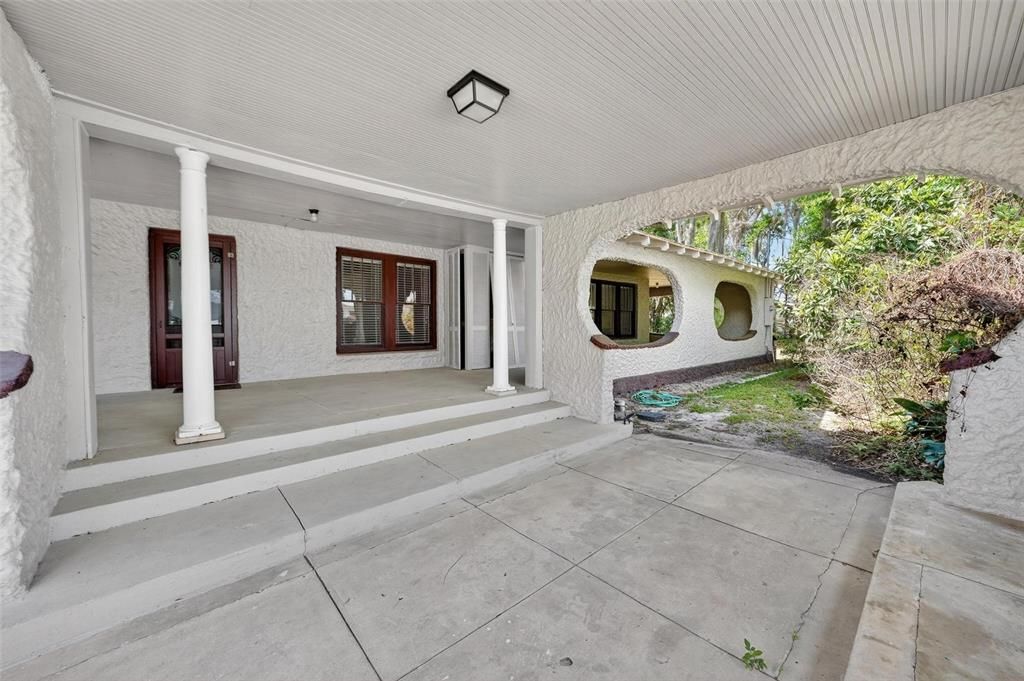 Active With Contract: $399,900 (6 beds, 3 baths, 3165 Square Feet)