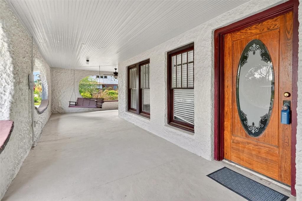 Active With Contract: $399,900 (6 beds, 3 baths, 3165 Square Feet)
