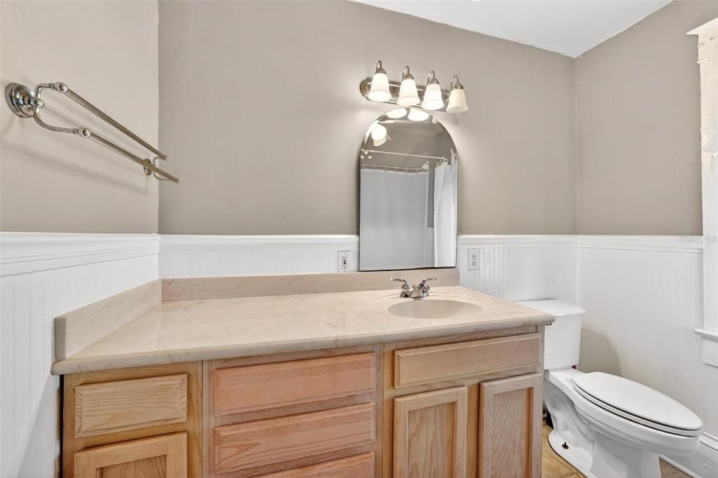 Active With Contract: $399,900 (6 beds, 3 baths, 3165 Square Feet)