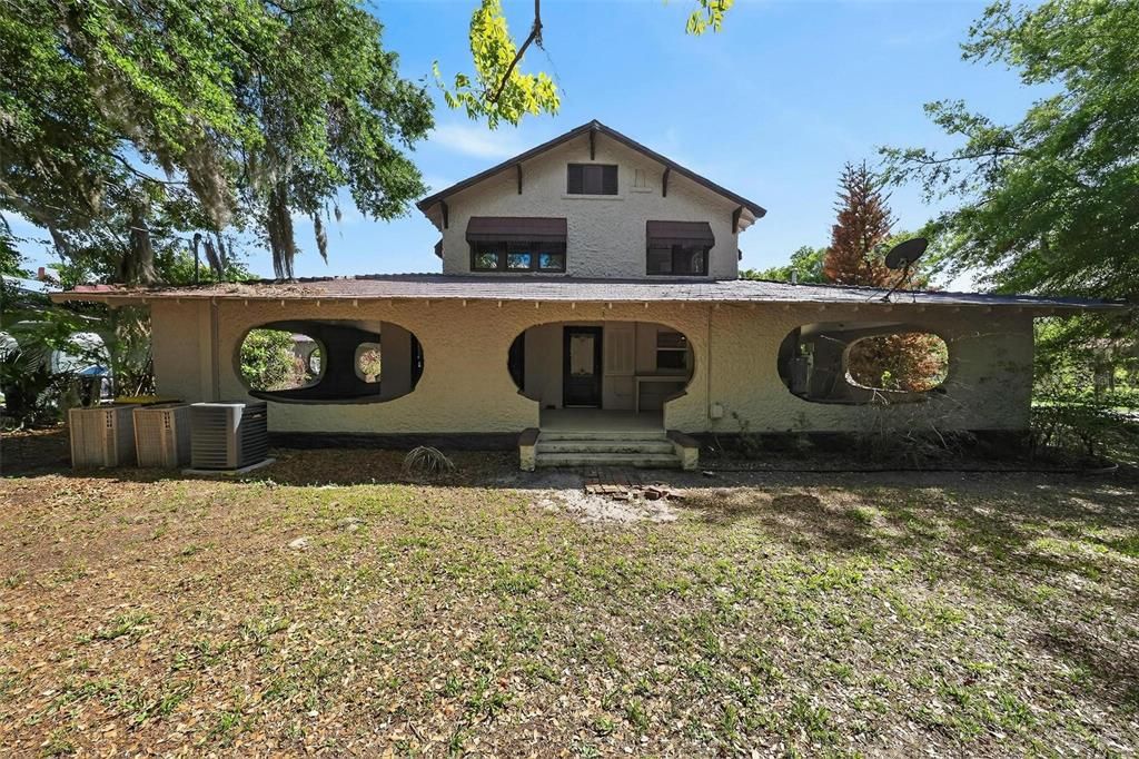 Active With Contract: $399,900 (6 beds, 3 baths, 3165 Square Feet)