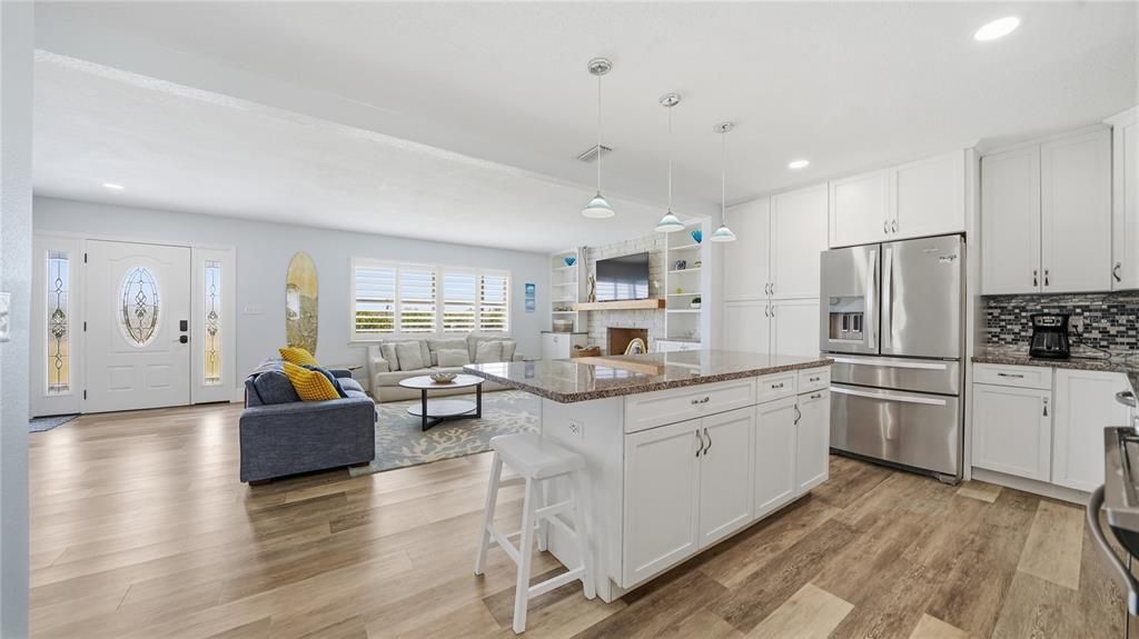En Venta: $1,199,000 (4 camas, 3 baños, 1946 Pies cuadrados)