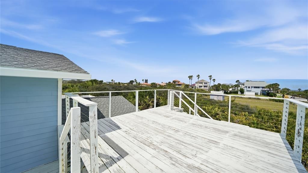 En Venta: $1,199,000 (4 camas, 3 baños, 1946 Pies cuadrados)