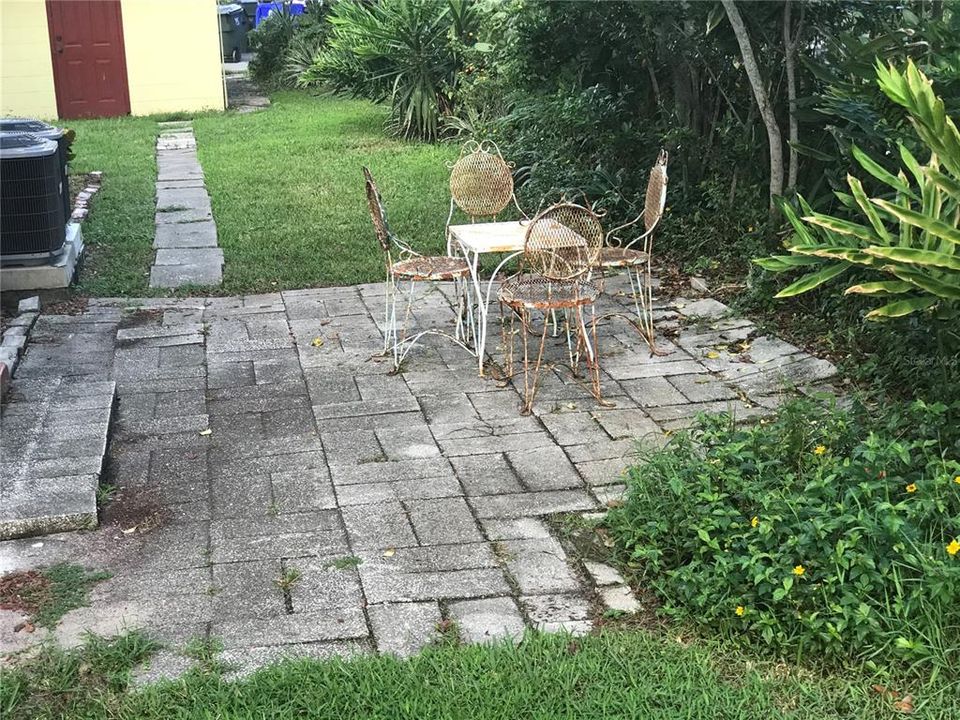 En Renta: $1,150 (1 camas, 1 baños, 700 Pies cuadrados)