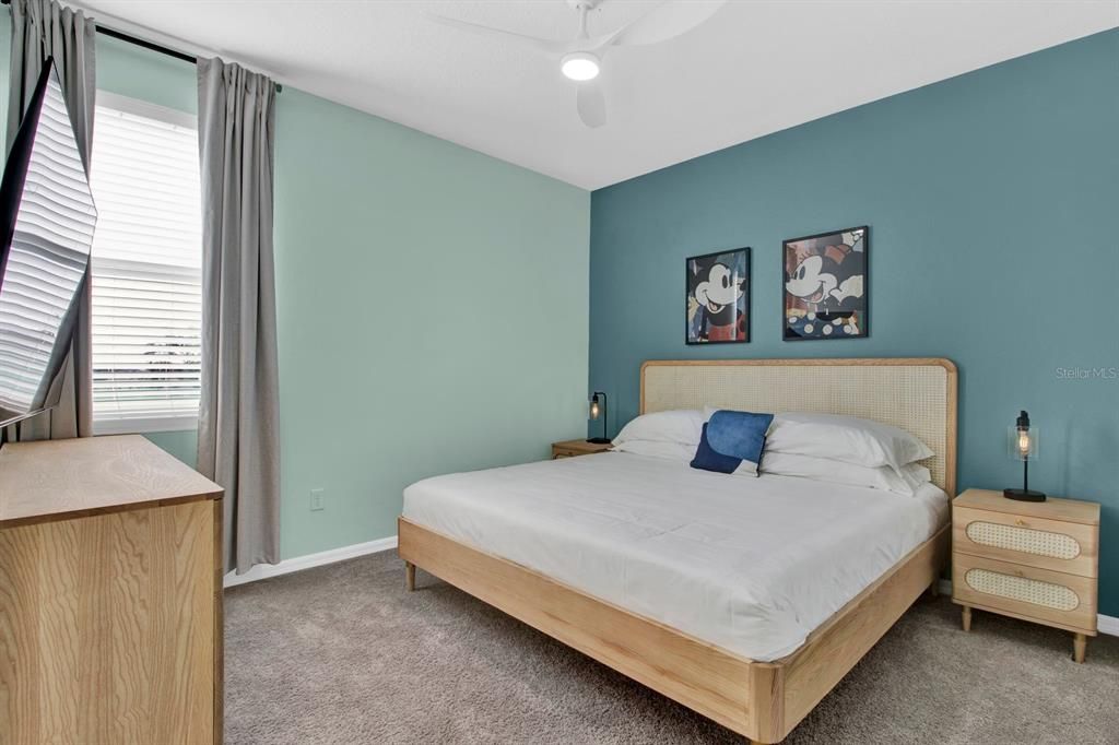 Activo con contrato: $789,900 (9 camas, 6 baños, 4363 Pies cuadrados)