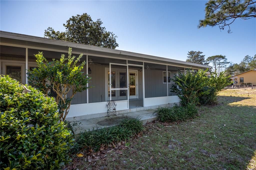 En Venta: $280,000 (3 camas, 3 baños, 1854 Pies cuadrados)