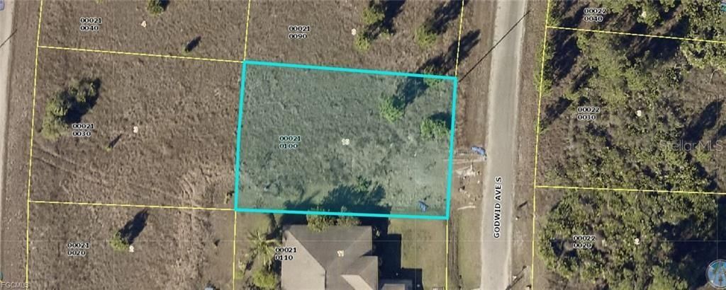 На продажу: $18,000 (0.24 acres)