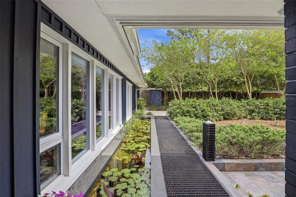 Active With Contract: $899,000 (4 beds, 2 baths, 2682 Square Feet)