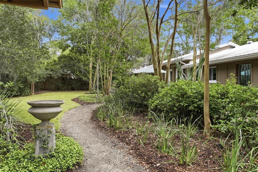 Active With Contract: $899,000 (4 beds, 2 baths, 2682 Square Feet)