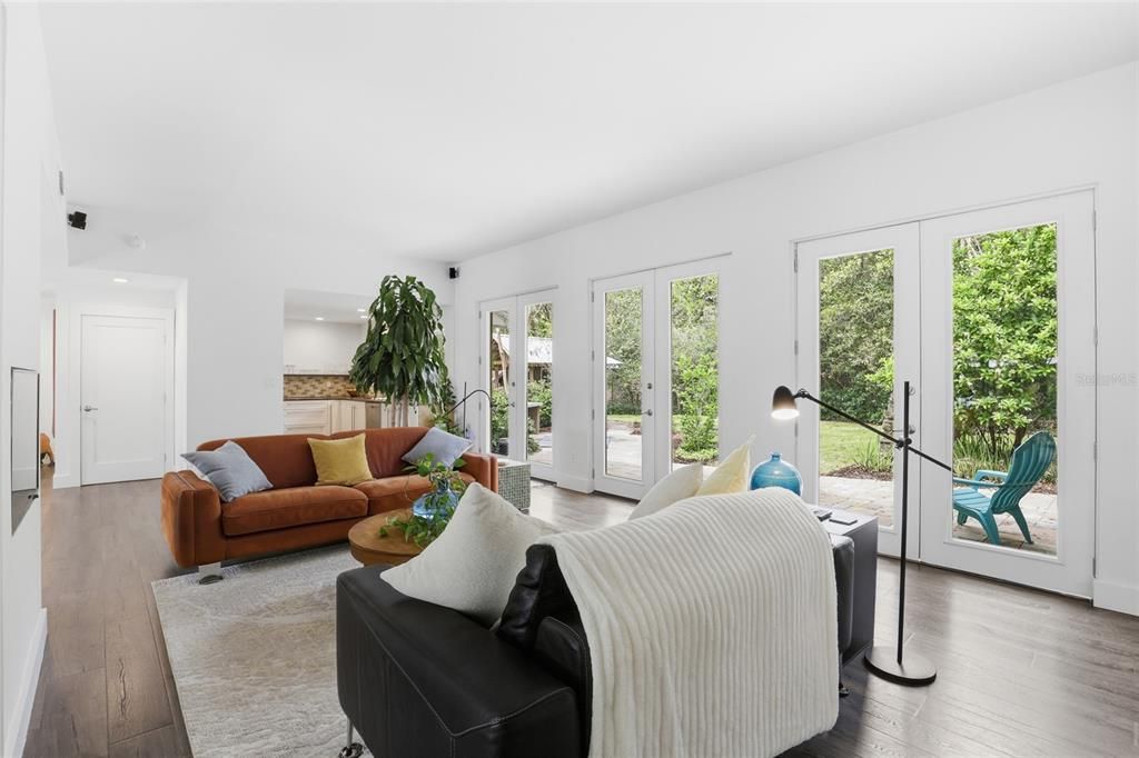 Active With Contract: $899,000 (4 beds, 2 baths, 2682 Square Feet)