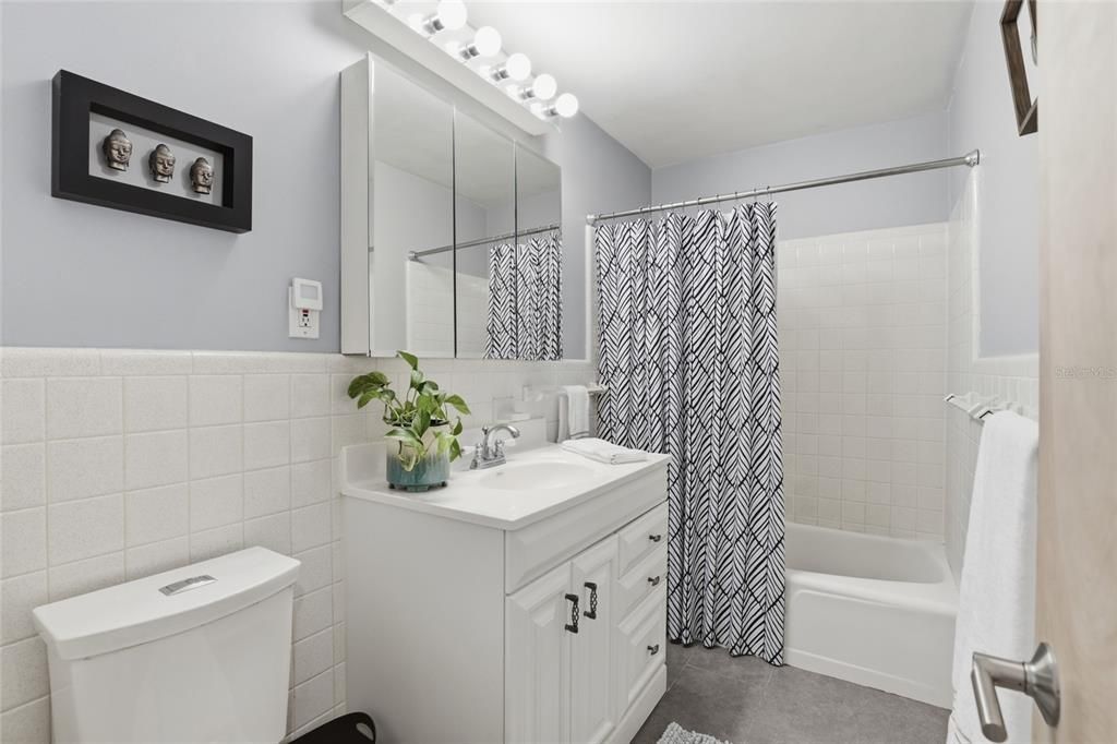Active With Contract: $899,000 (4 beds, 2 baths, 2682 Square Feet)