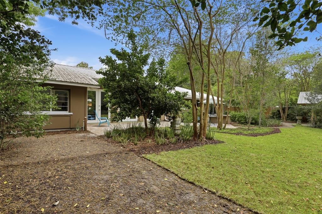 Active With Contract: $899,000 (4 beds, 2 baths, 2682 Square Feet)