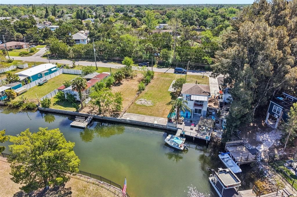 На продажу: $95,000 (0.09 acres)