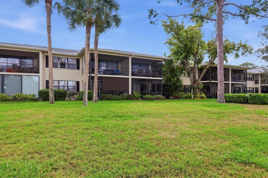 For Sale: $215,000 (2 beds, 2 baths, 1118 Square Feet)