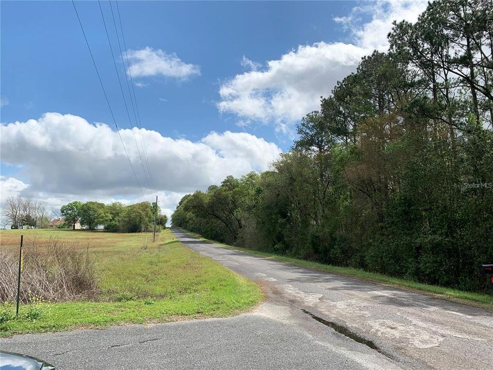 En Venta: $140,000 (3.26 acres)