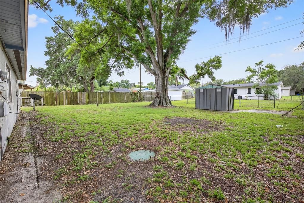 Active With Contract: $175,000 (2 beds, 1 baths, 850 Square Feet)