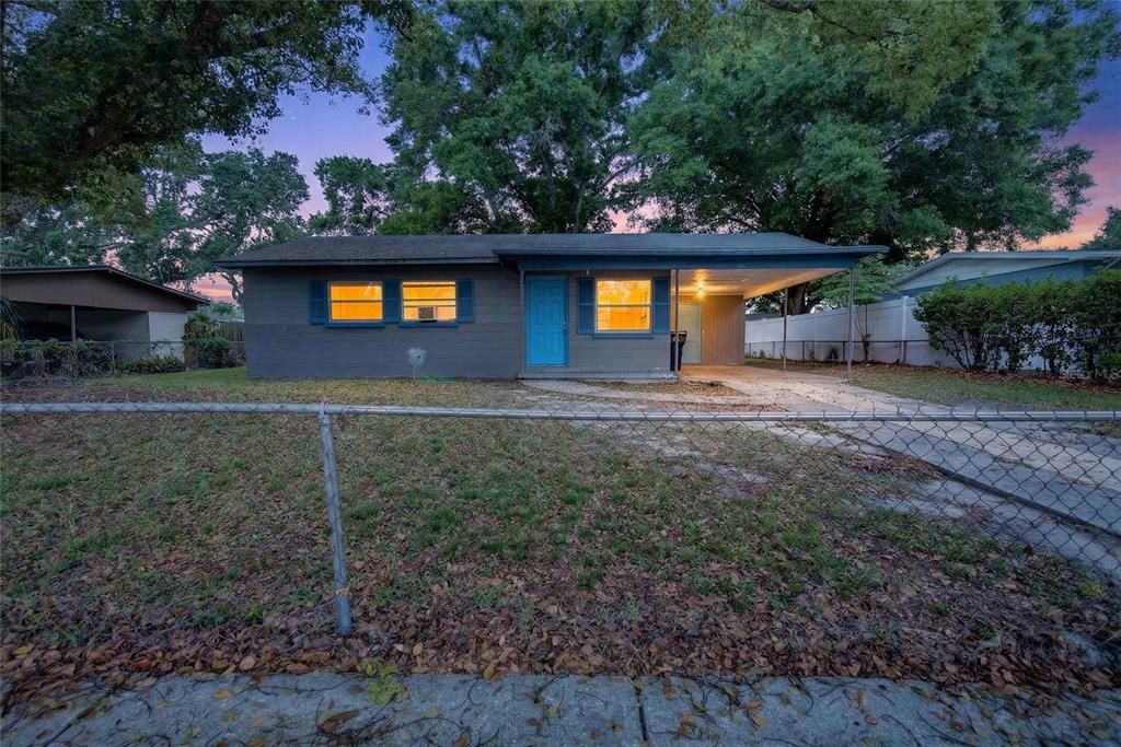 Active With Contract: $175,000 (2 beds, 1 baths, 850 Square Feet)