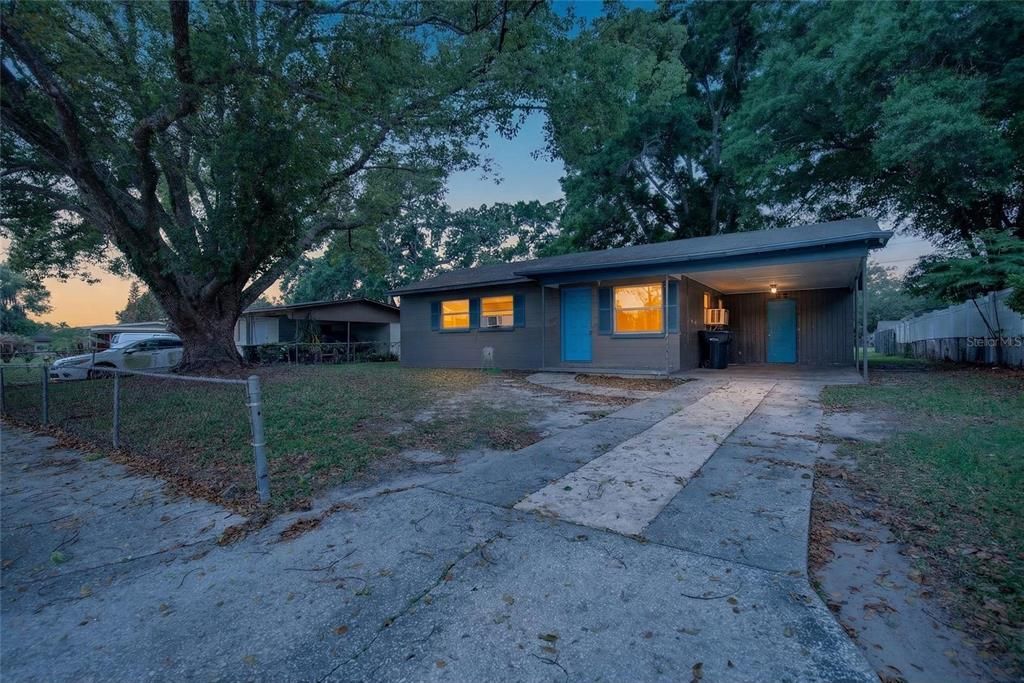 Active With Contract: $175,000 (2 beds, 1 baths, 850 Square Feet)
