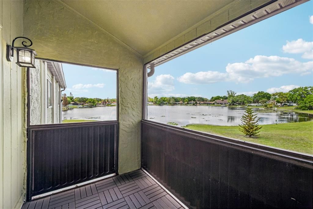 На продажу: $139,999 (2 спален, 2 ванн, 967 Квадратных фут)