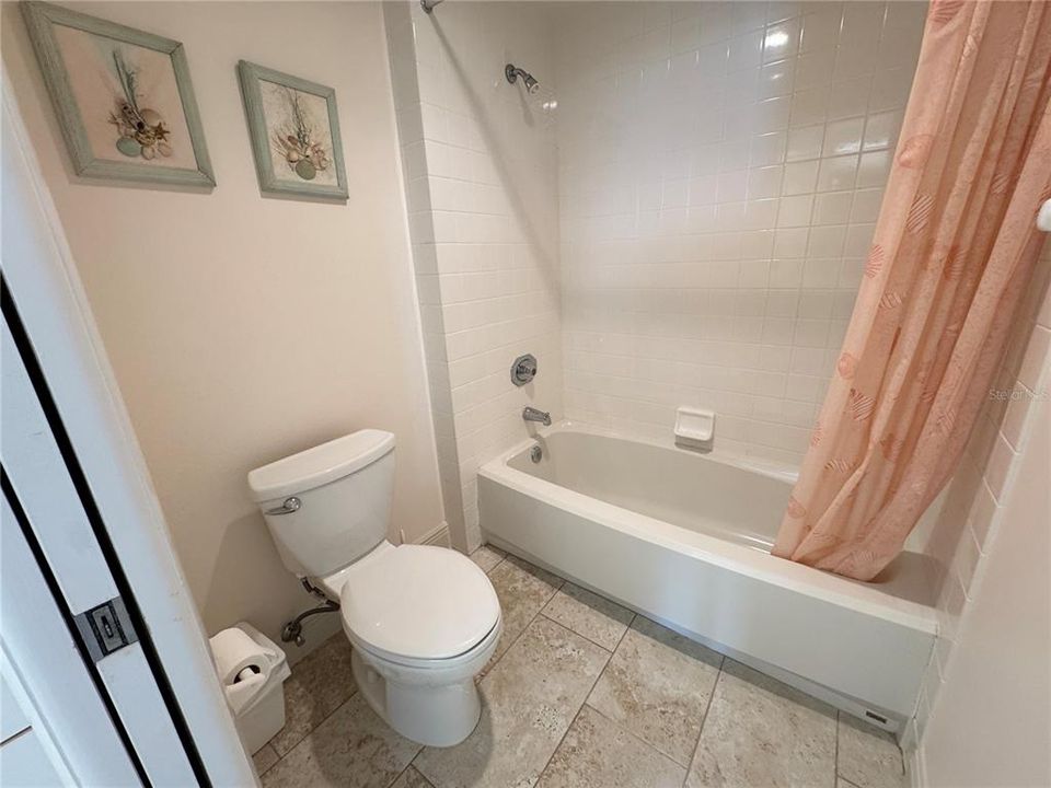 На продажу: $450,000 (2 спален, 2 ванн, 1145 Квадратных фут)