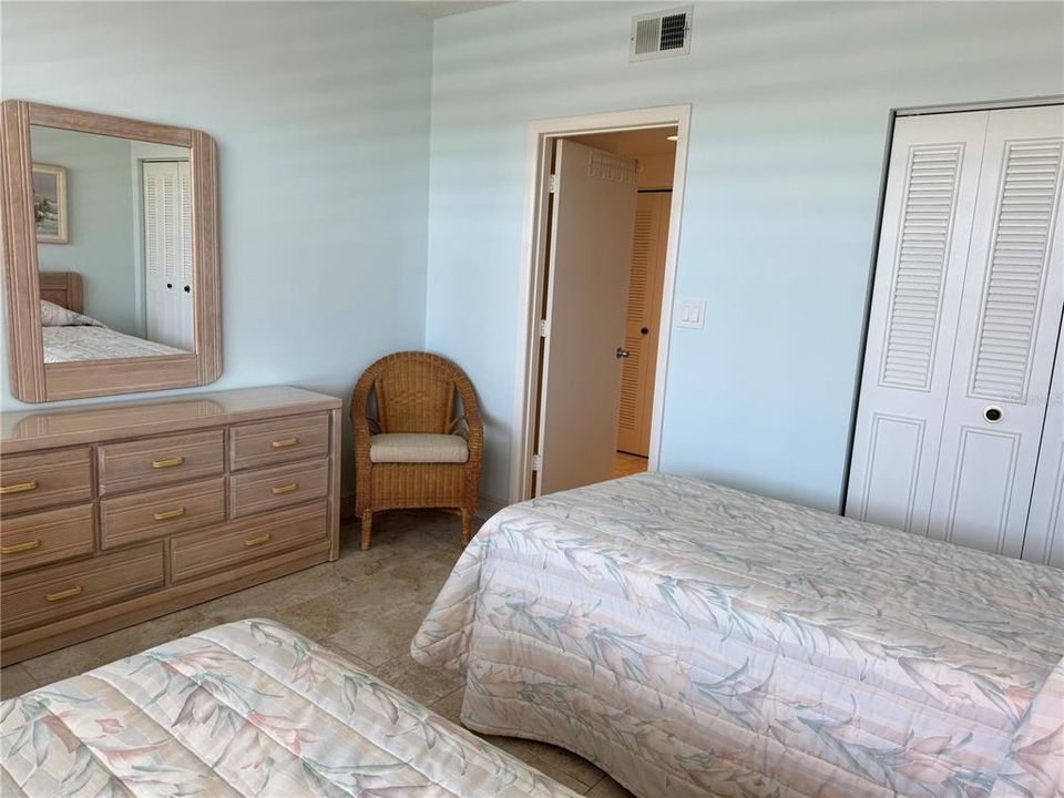 На продажу: $450,000 (2 спален, 2 ванн, 1145 Квадратных фут)