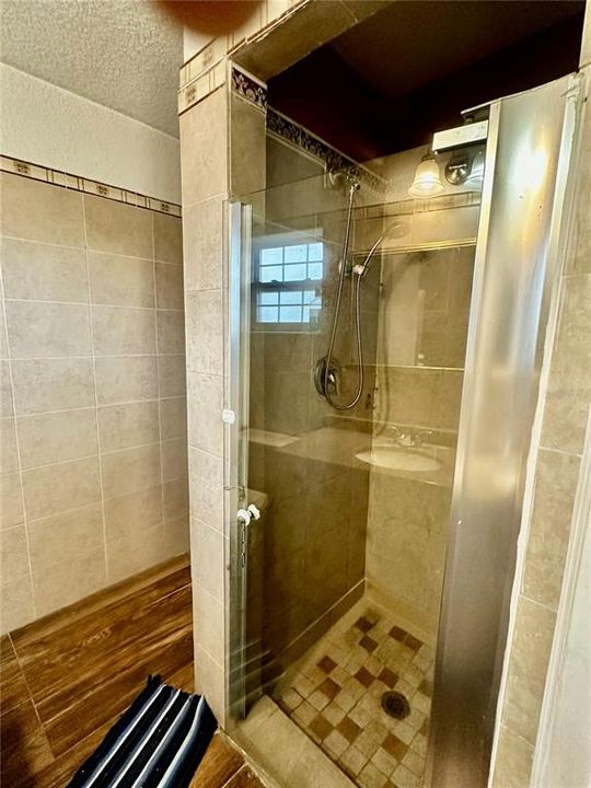 For Sale: $340,000 (4 beds, 2 baths, 1816 Square Feet)