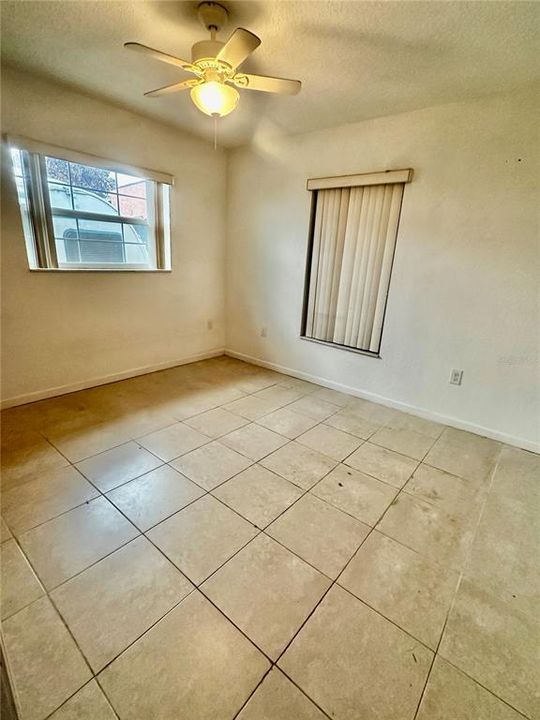 For Sale: $340,000 (4 beds, 2 baths, 1816 Square Feet)