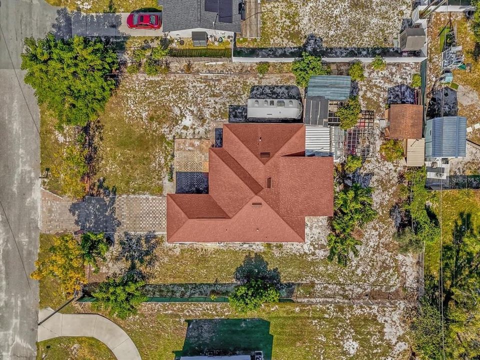 For Sale: $340,000 (4 beds, 2 baths, 1816 Square Feet)