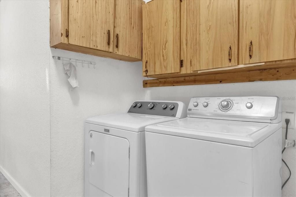 For Sale: $340,000 (4 beds, 2 baths, 1816 Square Feet)