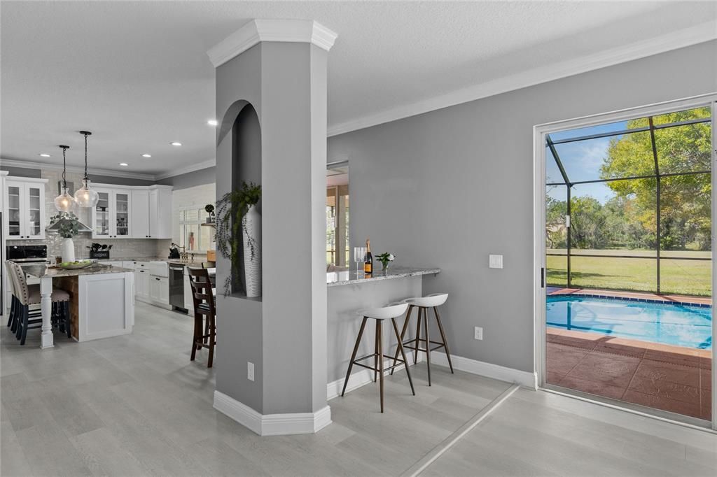 Activo con contrato: $949,000 (5 camas, 3 baños, 3692 Pies cuadrados)