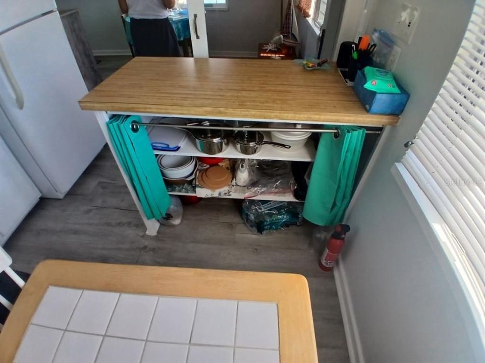 En Renta: $1,550 (0 camas, 1 baños, 600 Pies cuadrados)
