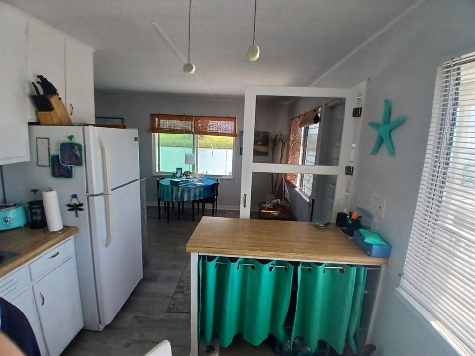 En Renta: $1,550 (0 camas, 1 baños, 600 Pies cuadrados)