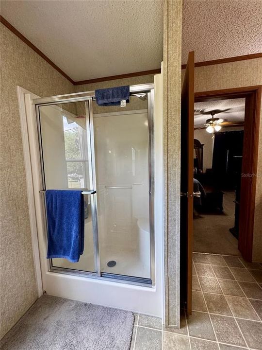 En Venta: $324,900 (3 camas, 2 baños, 2052 Pies cuadrados)