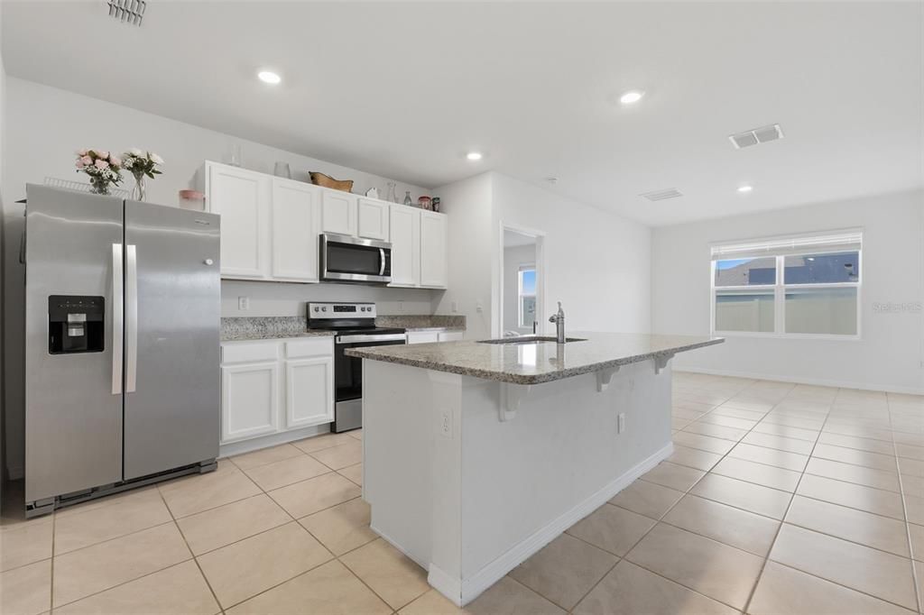 En Venta: $395,000 (3 camas, 2 baños, 1672 Pies cuadrados)