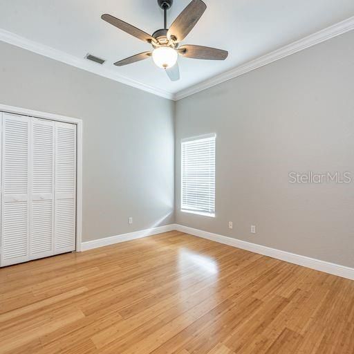 Activo con contrato: $3,900 (4 camas, 3 baños, 2510 Pies cuadrados)