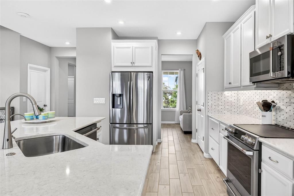 Active With Contract: $625,000 (4 beds, 3 baths, 2600 Square Feet)