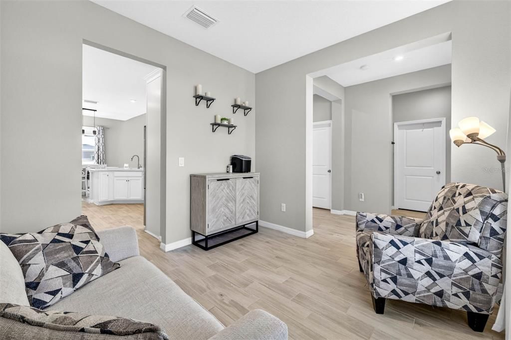 Active With Contract: $625,000 (4 beds, 3 baths, 2600 Square Feet)