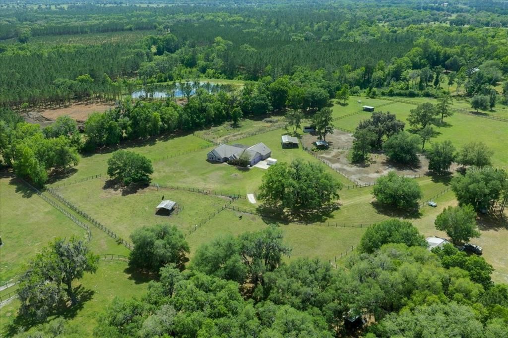 На продажу: $849,000 (4 спален, 2 ванн, 3136 Квадратных фут)