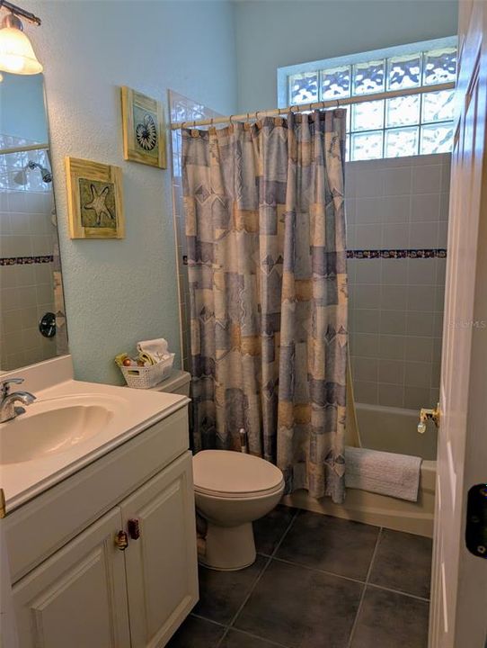 En Venta: $650,000 (3 camas, 2 baños, 1916 Pies cuadrados)