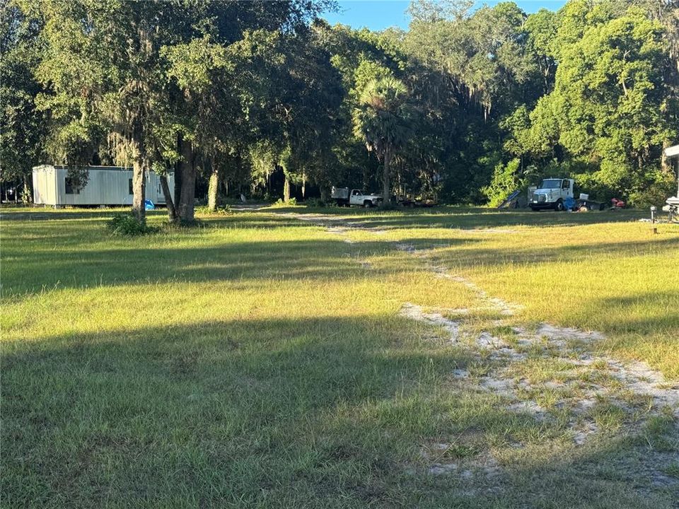 En Venta: $350,000 (2.50 acres)