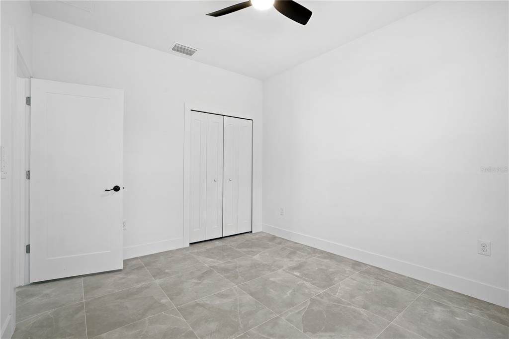 Activo con contrato: $269,999 (3 camas, 2 baños, 1325 Pies cuadrados)