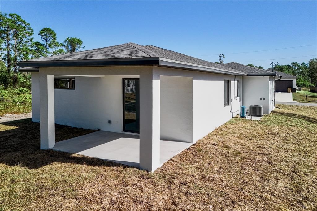 Activo con contrato: $269,999 (3 camas, 2 baños, 1325 Pies cuadrados)