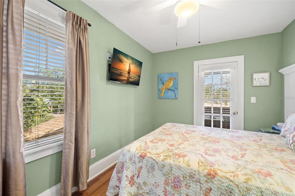 待售: $880,000 (5 贝兹, 0 浴室, 2308 平方英尺)